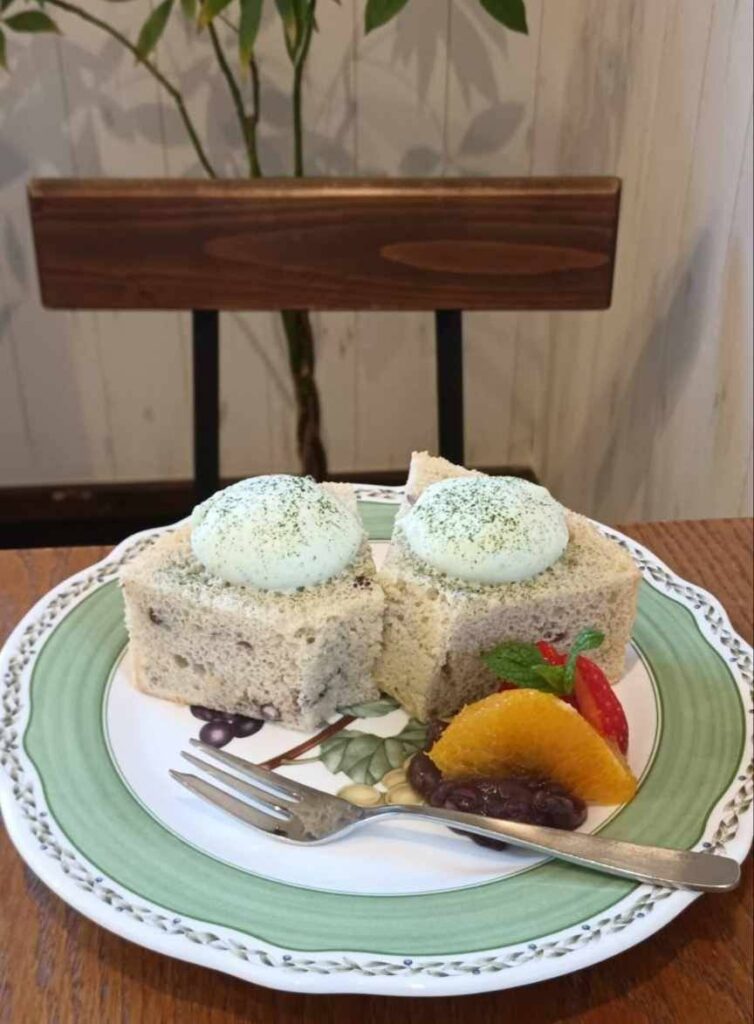 小豆のシフォンケーキ